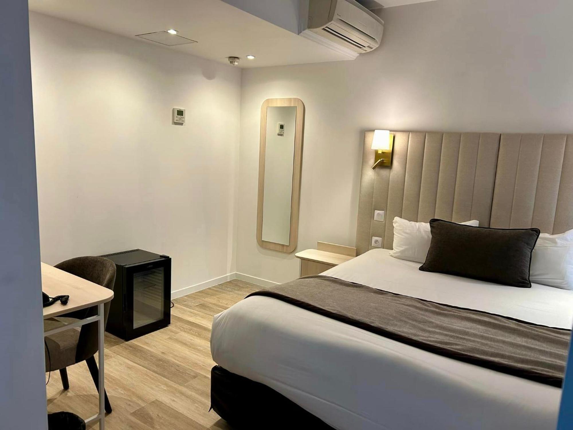 Hotel Derby Eiffel Paris Room photo